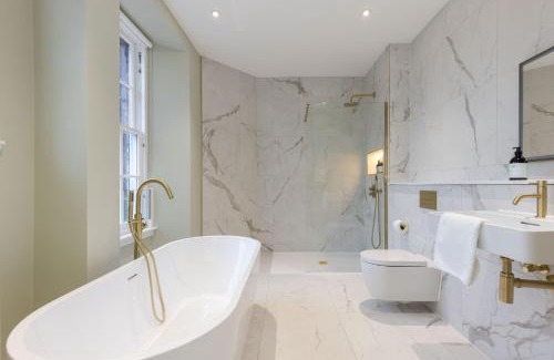 West End Apartment | Dragon Suites Luxury Serviced Apartments at Walker Street