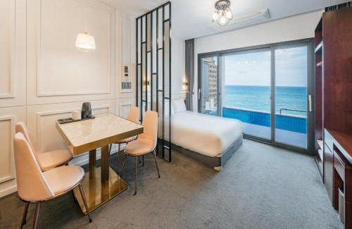 Aewol Hotel | Drama 2015