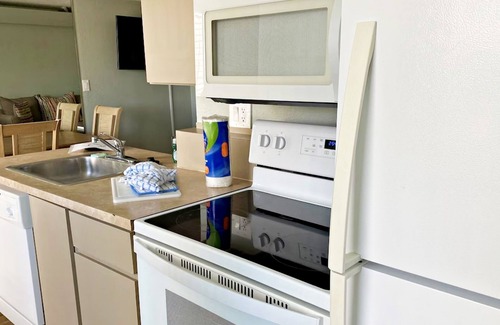 Daytona Beach Condo | Dream Beach Escape at Daytona Beach, FLn
