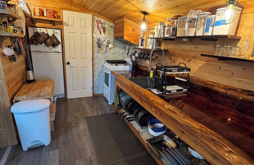 Clam Gulch Cabin | Dream Catcher Cabin on the bluff