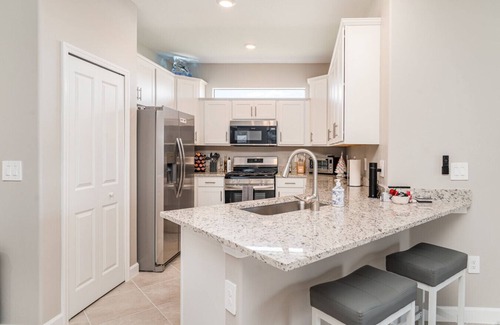 Lakewood Ranch Villa | Dream Condo Lakewood Ranch with Pools & On Site Restaurant