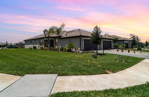 Lakewood Ranch Villa | Dream Condo Lakewood Ranch with Pools & On Site Restaurant