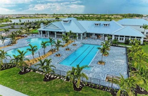 Lakewood Ranch Villa | Dream Condo Lakewood Ranch with Pools & On Site Restaurant