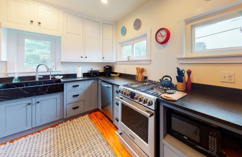 Ocean Point House | Dream cottage with ocean views, fireplace, wraparound porch, & washer/dryer