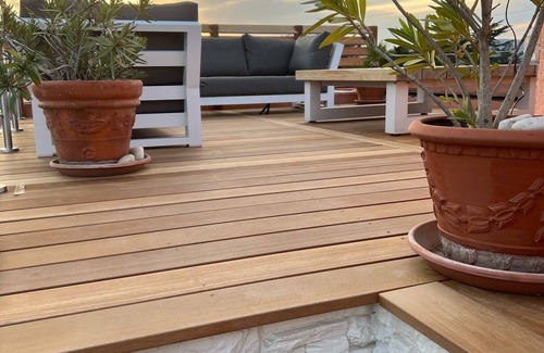Saint-Tropez Apartment | Dream flat with sea view and roof terrace in the centre of St. Tropez