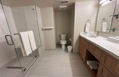 Capistrano Beach Resort | Dream Getaway! 3 Modern Units for Groups, Beachside, Pool