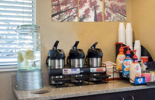 Dublin House | Dream Getaway! Free Parking, Short Drive to Sports Ohio and Coffman Park!