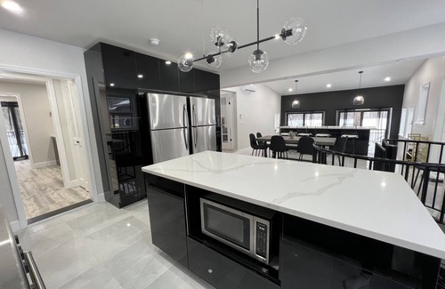 Lexington House | ◆DREAM Modern Cabin in the Woods ◆ Hot tub + Sauna