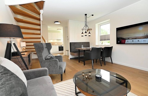 Hohwacht House | Dream vacation home in Hohwacht: Only 150 m to the beach, excellent facilities & pure