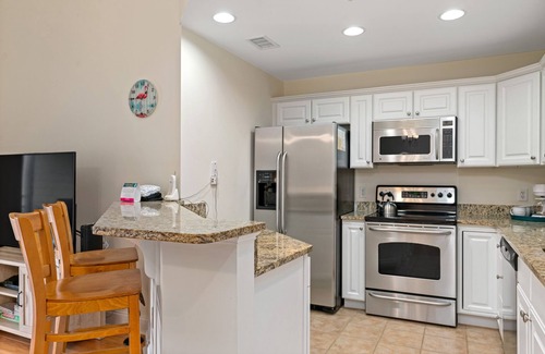 Yaupon Beach Condo | Dreamer: Oceanview Condo w/Pool, Hot Tub, and Elevator Access