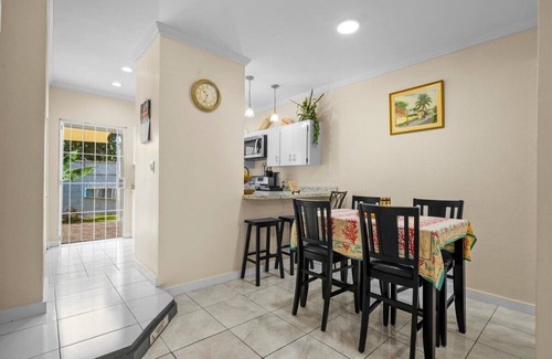 Bouvet Island Apartment | Dreamers Getaway - Relaxing unit with large rooms, full kitchen, & fast Wi-Fi