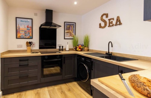 Margate Cottage | Dreamland Cottage Margate sleeps 6 by ADLIV
