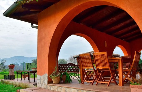 Valmontone Cottage | Dreams Valley, Vacation home and B&B near MagicLand and Fashion District!