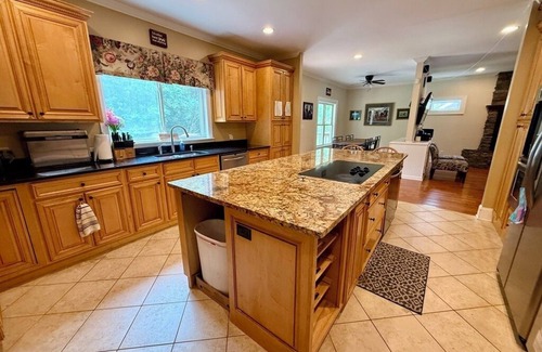 Gumlog House | DreamShare - Lakefront Multi-Family Home on Lake Hartwell in Lavonia, GA