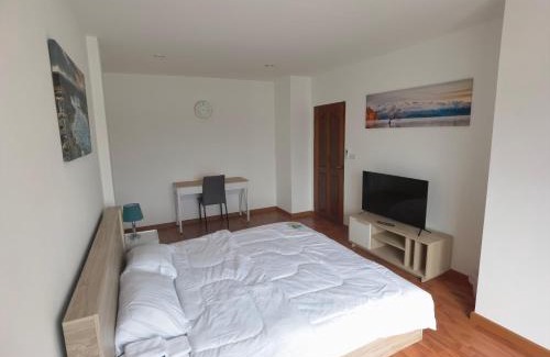 Nakhon Chai Si Apartment | DreamStay