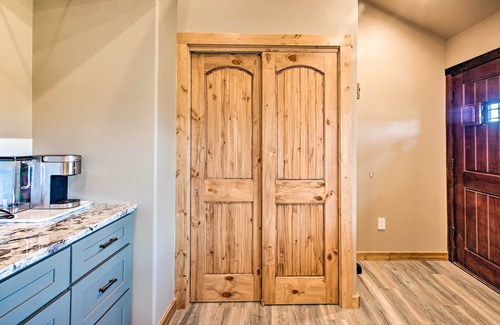Angel Fire Apartment | Dreamy Angel Fire Studio < 2 Mi to Ski Resort!