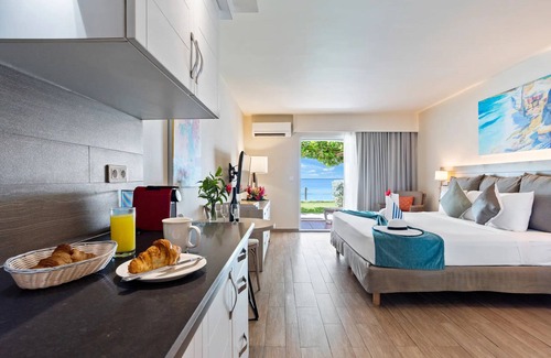 Grand Case Resort | Dreamy Coastal Suite | Paddle, Snorkel, Dine & Explore in Tranquility