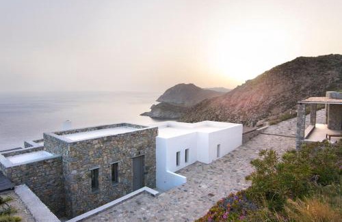 Serifos Villa | Dreamy Cycladic Luxury Summer Villa 1