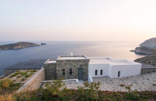 Serifos Villa | Dreamy Cycladic Luxury Summer Villa 1