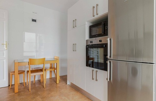 Chamberi Apartment | Dreamy Rios Rosas 3BR w/Doorman, Elev, A/C, by Blueground
