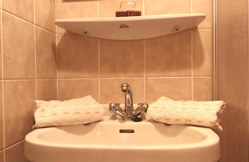 Spittal an der Drau Bed & Breakfast | Dreibettzimmer mit Du/wc - Gästehaus Schiefer