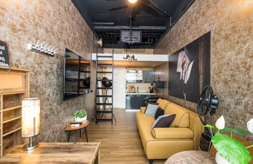Mickten Apartment | Dresden Loft by the Elbe river