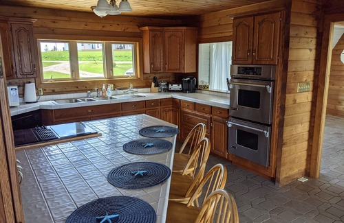 Bayview House | Drift Away Lodge - waterfront property with pool and hot tub