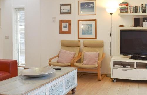 Middleton-on-Sea House | Drift In