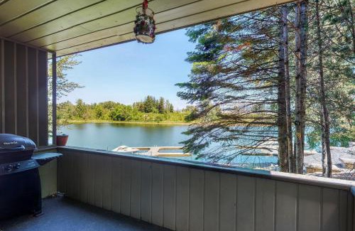 Sandpoint Apartment | Driftwood 5