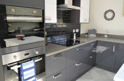 Kippford Cottage | Driftwood - a house that sleeps 8 guests in 3 bedrooms