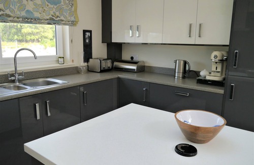 Kippford Cottage | Driftwood - a house that sleeps 8 guests in 3 bedrooms