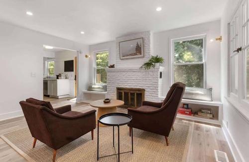 Holland House | Driftwood Bungalow | Beach Access | New Listing