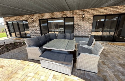 Port Hughes Apartment | Driftwood Cove - Immaculate Home in Port Hughes