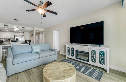 Ocean View Halifax Estates House | Driftwood Escape at The Aruba - Pool and hot tub open!