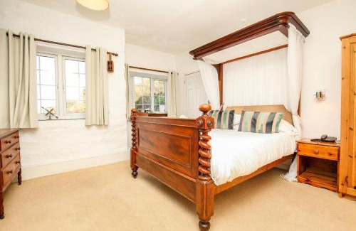 St. Agnes Bed & Breakfast | Driftwood Spars