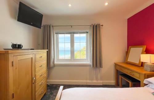 St. Agnes Bed & Breakfast | Driftwood Spars