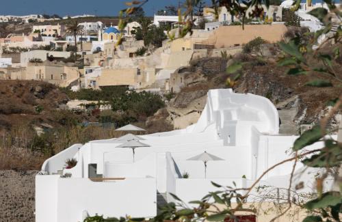 Messaria Apartment | Drops Cave Houses