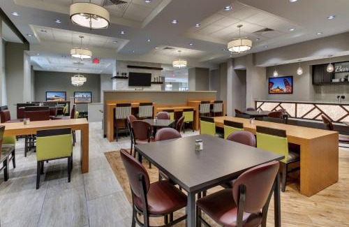 East Town Hotel | Drury Plaza Hotel Milwaukee Downtown