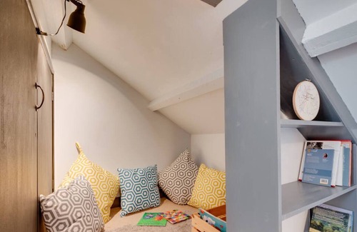 Tregaron House | Drws Nesa in the beautiful Tregaron
