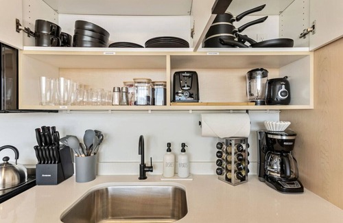 Downtown Salt Lake City Apartment | DT Studio | Gym | Pool Table | 11th Floor |Parking