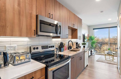 Downtown Minneapolis Apartment | DT, UMN, New 1BD GYM, Rooftop, Free Parking