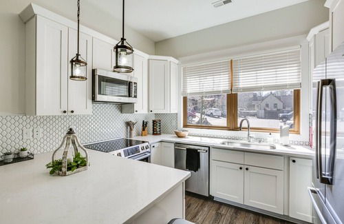 Blowing Rock Condo | Dtwn Blowing Rock Condo w/Private Hot Tub!