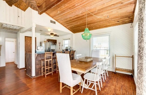 San Luis House | Dual Water Views - Ocean & Bay!