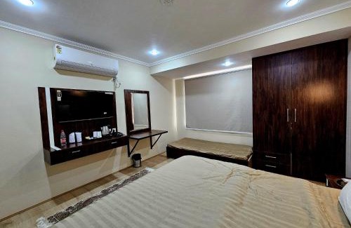 Srinagar Hotel | DUAS Residency