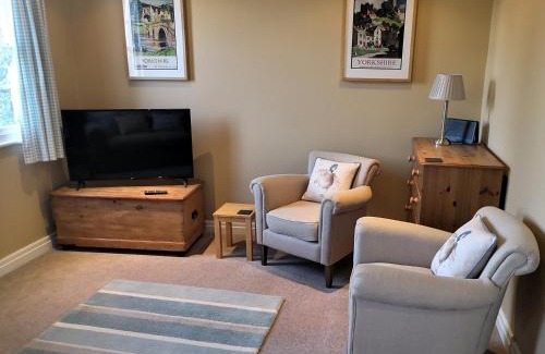 Thirsk House | Duck Cottage
