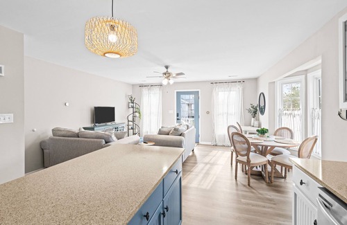 Oriental Cottage | Duck Pond Haven - Quaint Pet friendly Cottage