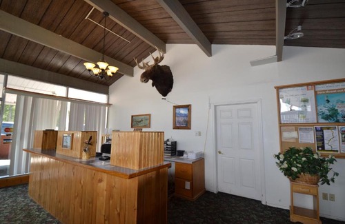 West Yellowstone Hotel | Dude & Roundup