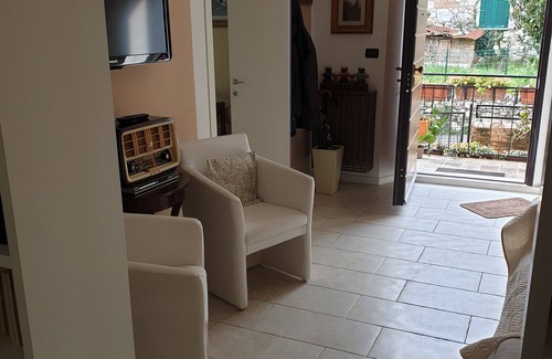 Fornole House | DUETERRE Room & Host - Fornole (TR) Italy - Cleofe