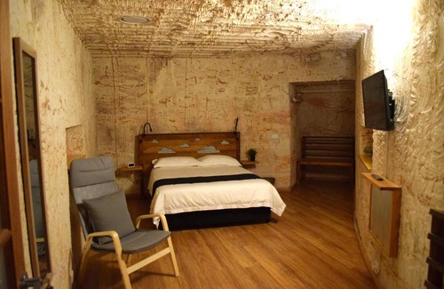 Coober Pedy Bed & Breakfast | Dug Out B&B