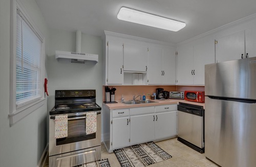Durham Apartment | Duke East Campus 2BR Buchanan